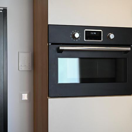City Center Studio - Comfy & Modern Bratislava Exterior foto
