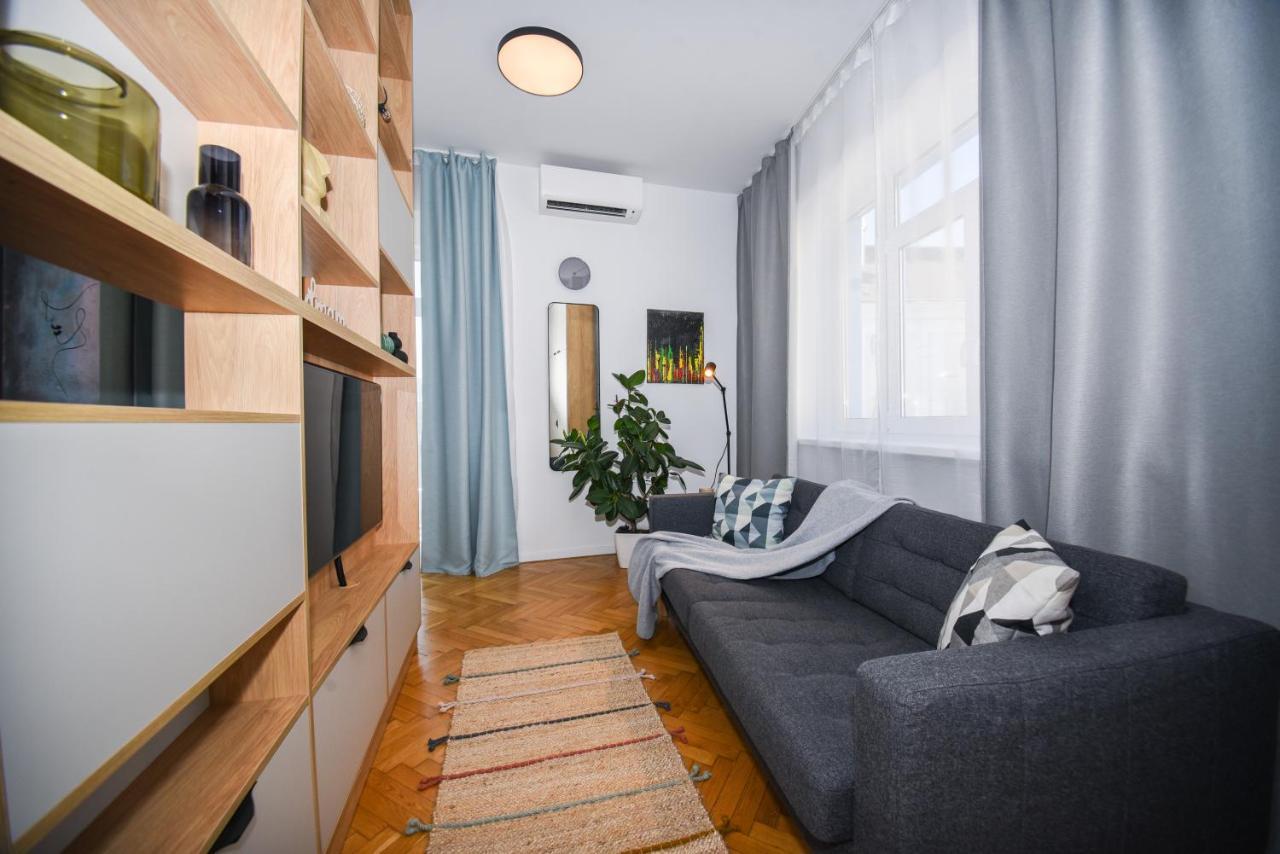 City Center Studio - Comfy & Modern Bratislava Exterior foto