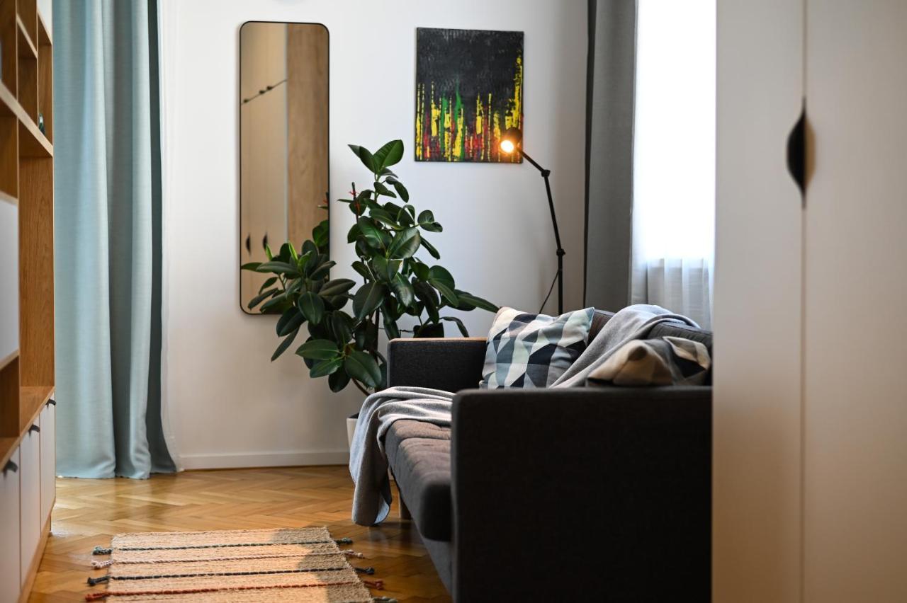 City Center Studio - Comfy & Modern Bratislava Exterior foto