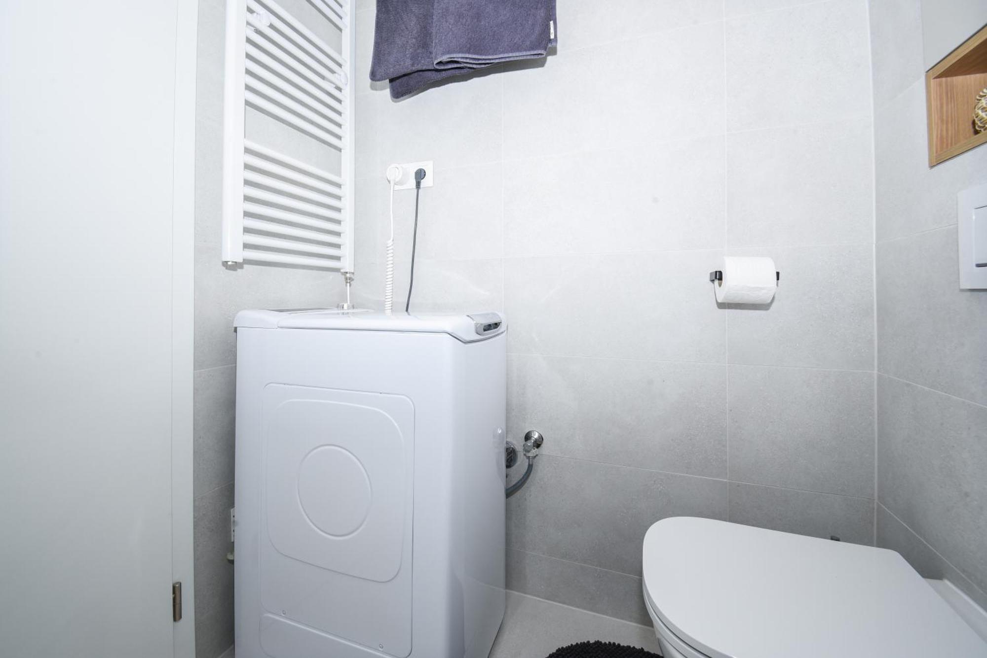 City Center Studio - Comfy & Modern Bratislava Exterior foto